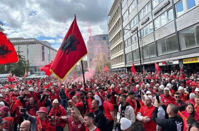 Zaboravite Škote i Hrvate, 50.000 Albanaca u Dortmundu bodri ovu selekciju protiv Italije