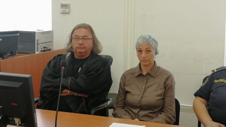 Nastavljeno suđenje majci četvero djece: Zlostavljana žena ubila supruga sjekirom