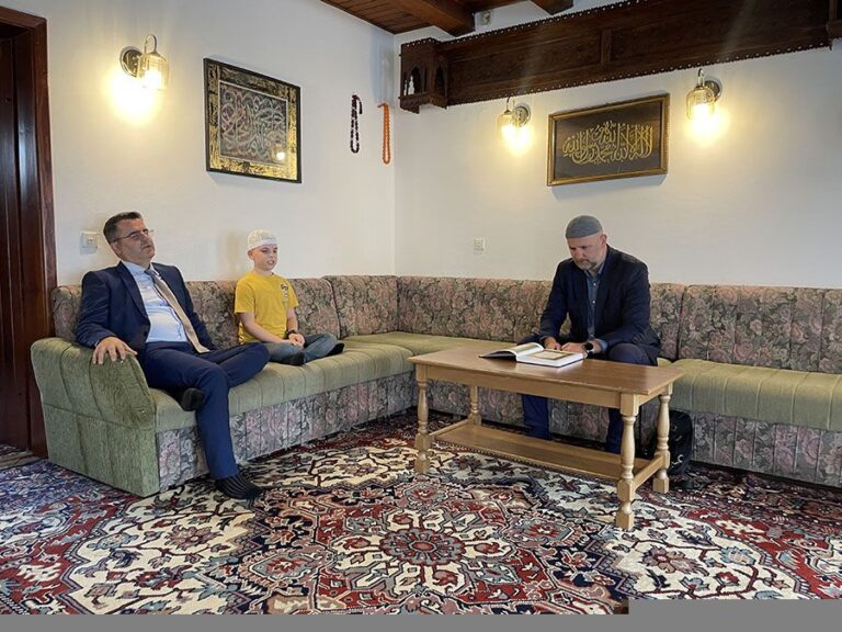 Slučaj u BiH: Osmogodišnji Enis postaje hafiz