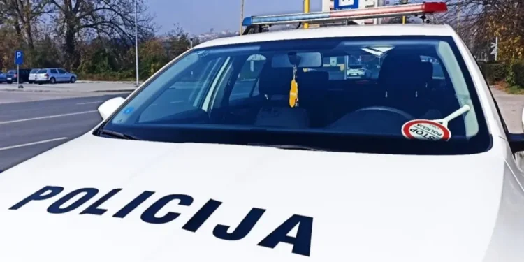 SLUČAJ U BIH: Maloljetna vozačica skrivila saobraćajnu nezgodu