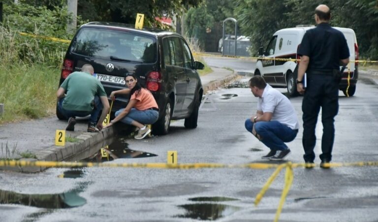 Šta se dešava u Nedžarićima? Na terenu policija, dio ceste ograđen žutom trakom