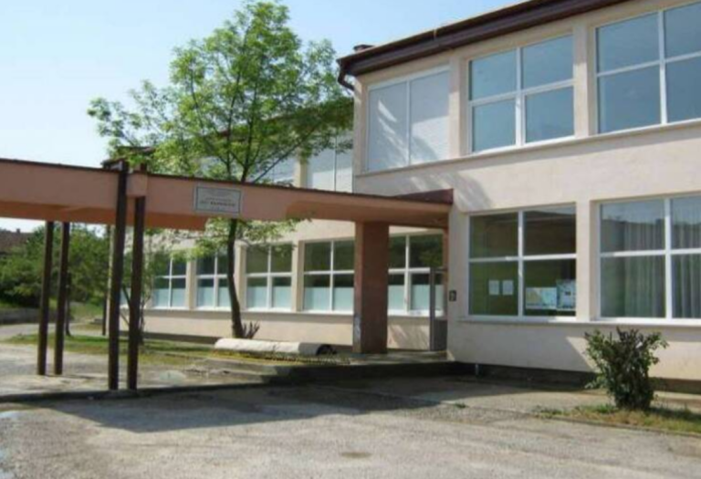 SLUČAJ U BIH: Bivša direktorica osnovne škole osuđena jer je zaključivala ugovore s članom uže porodice