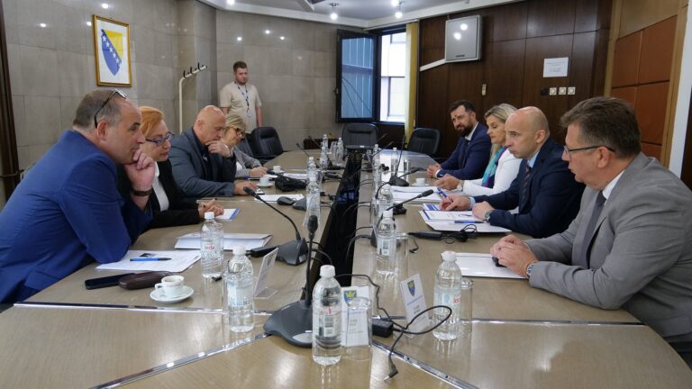 Predstavnici OSCE-a posjetili sjedište Vlade: Zeničko-dobojski kanton uzor u kurikularnoj reformi svim ostalim kantonima u FBiH