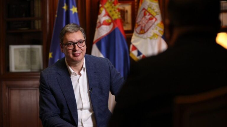 Aleksandar Vučić: Nema rata, nisam Putinov sluga!