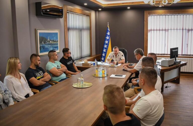 Jačanje kapaciteta KPZ Zenica: Direktor Isak upriličio prijem za deset pripravnika zatvorske policije