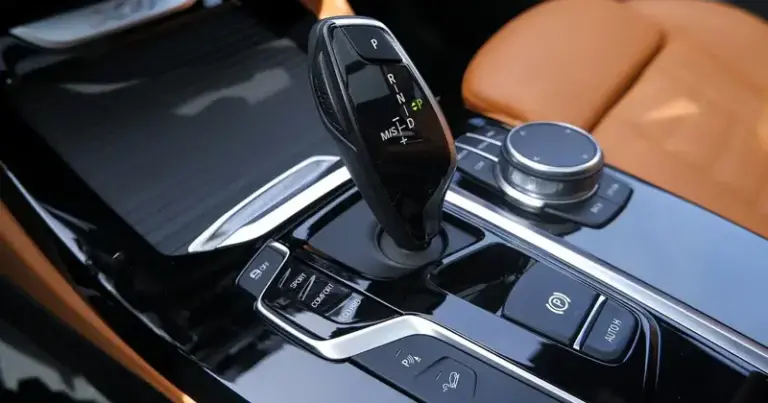 Kupuju 40 automobila za 1,8 miliona KM: Deset od njih će platiti po 550.000 KM