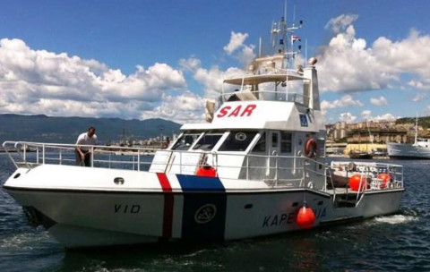 Nova nesreća na Jadranu: Muškarca udario gumeni čamac, teško je povrijeđen