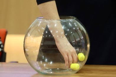 Kinder jaje će još jednom odlučiti o našoj sudbini: Moć Dodiku ili kraj ucjenjivačkoj polugi