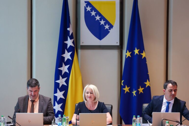 Ima li ruku za rekonstrukciju: Koliko su realni planovi PDP-a da Vijeće ministara BiH bude smijenjeno