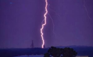 UPOZORENJE ZA ZENICU: Meteorolozi javljaju nevrijeme sa grmljavinom i ledom