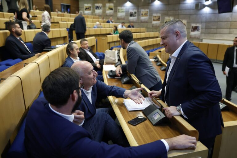 Trojka i HDZ žele promijeniti izbor sudija Ustavnog suda BiH. Šta to donosi?