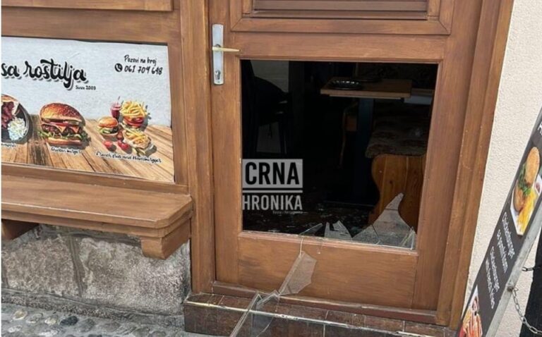 SKANDAL | Migranti polupali izloge na Baščaršiji