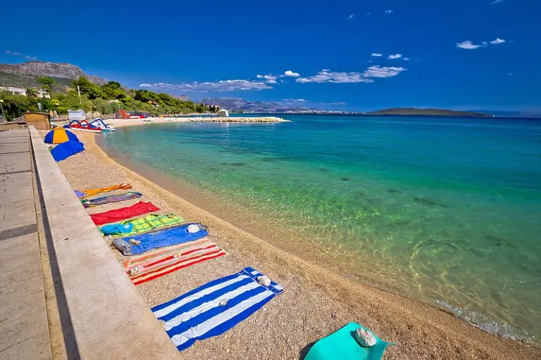 U još jednoj hrvatskoj općini se “obračunavaju” s peškirima na plažama, evo koliko iznosi kazna