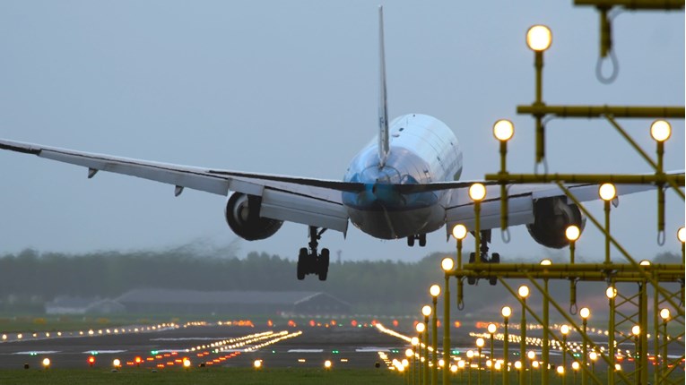 Otkazani letovi u Japanu nakon što su iz trgovine na aerodromu nestale makaze