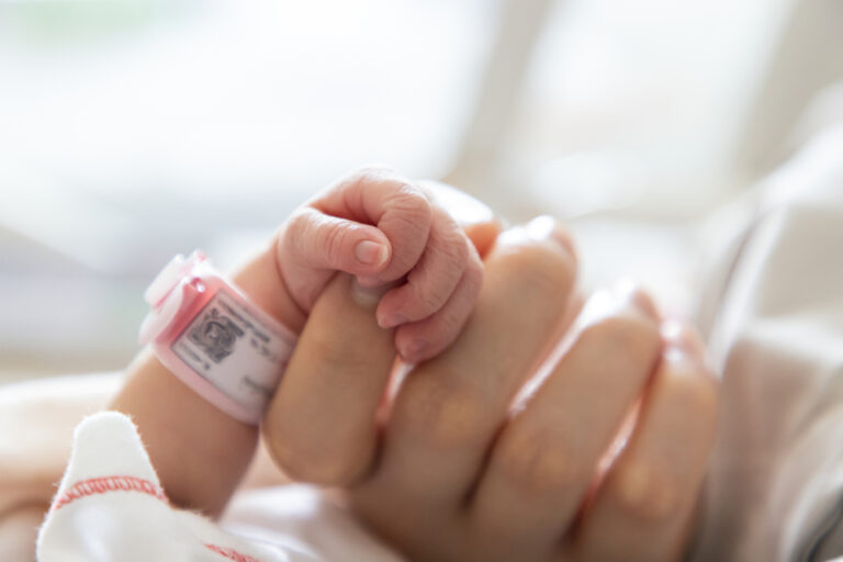 Lični stav | Porodilje iz RS kažnjene jer rade u FBiH?