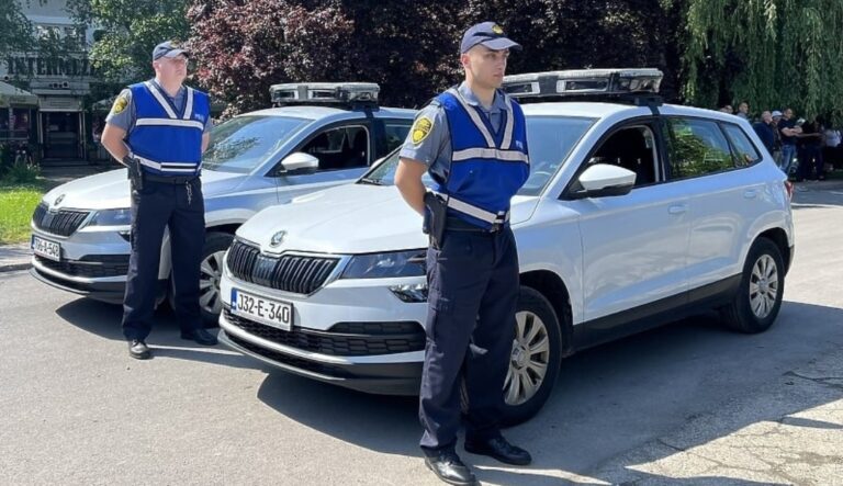 UŽAS | “Lijevak” u Tuzli: Policija pronašla drogu i 10 pijanih vozača, jedan završio u stanici na otrežnjenju
