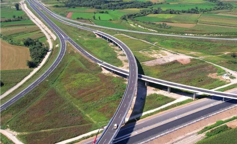 TURCI ISPADAJU IZ IGRE: Stigla najbolja ponuda za izgradnju nove dionice na Koridoru 5C