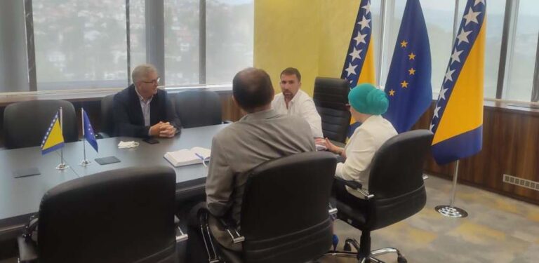 Priprema se novi Zakon o radu FBiH: Ide i više dana odmora