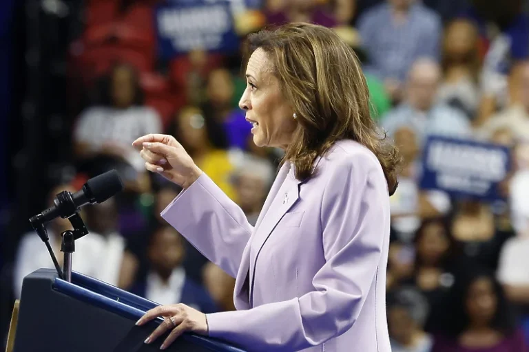 Kamala Harris u augustu ulaže 90 miliona dolara u TV reklame