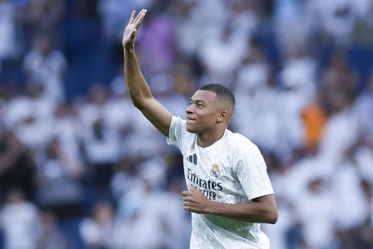 Mbappe debitovao na Bernabeu, Real proradio i razbio Valladolid