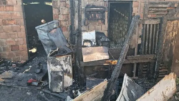 Detalji nezapamćene tragedije: Roditelji i četvero djece stradali u požaru!