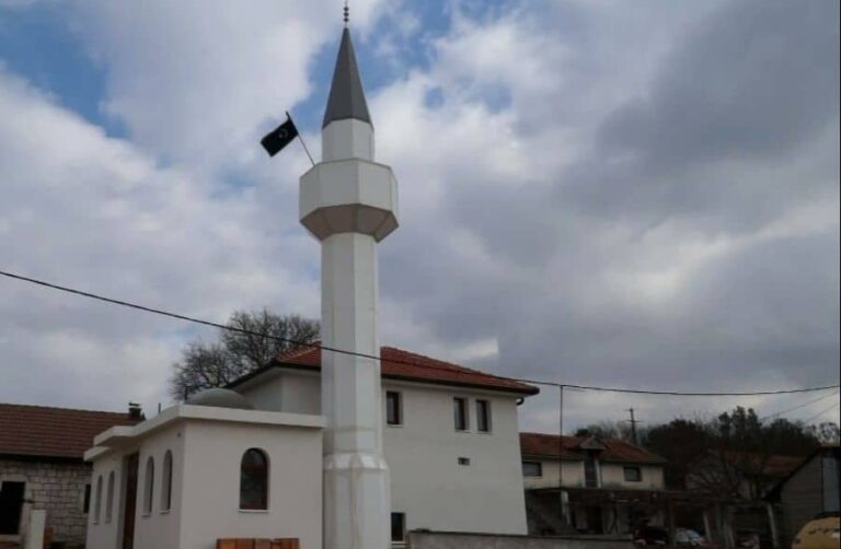I OVO JE BIH: Ejub Tucaković osuđen zbog radova na džamiji