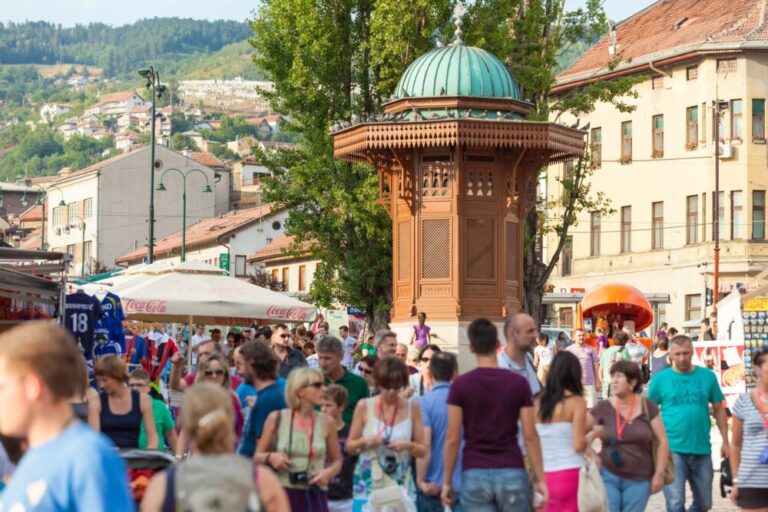 Prošle godine rekordna posjeta i boravak stranih turista u Sarajevu. Stizali su iz cijelog svijeta