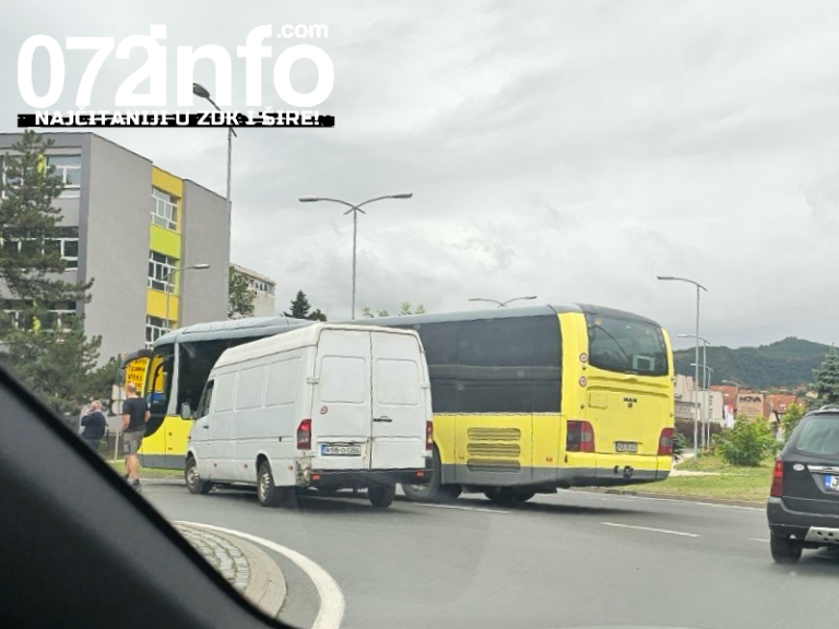 Nesreća na kružnom toku u Zenici