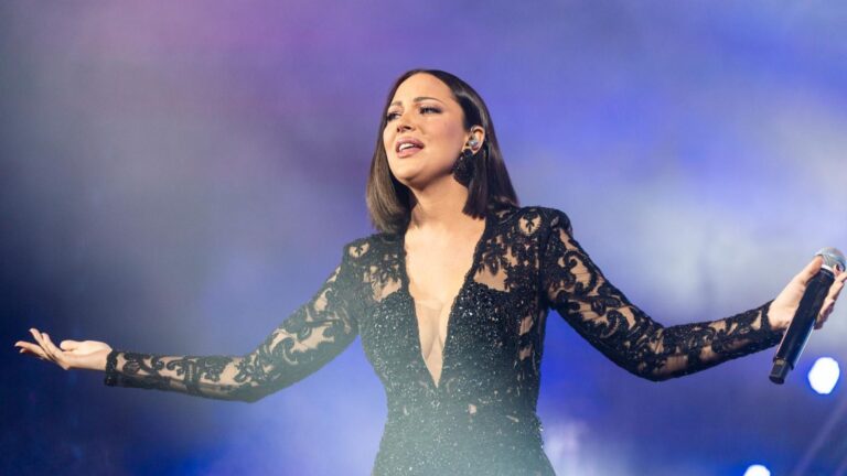 Od cifre će vam se zamantati: Novinar otkrio koliko je Aleksandra Prijović platila jedan spot