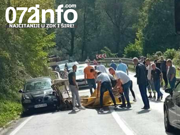 NESREĆA U LAŠVI: Sa kombija spala oplata na automobil
