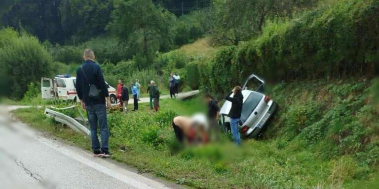 NOVA NESREĆA: Teže povrede maloljetnika i vozača