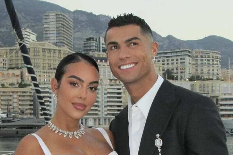 Cristiano i Georgina uživaju u Saint-Tropezu, on nije mogao skinuti ruke s nje