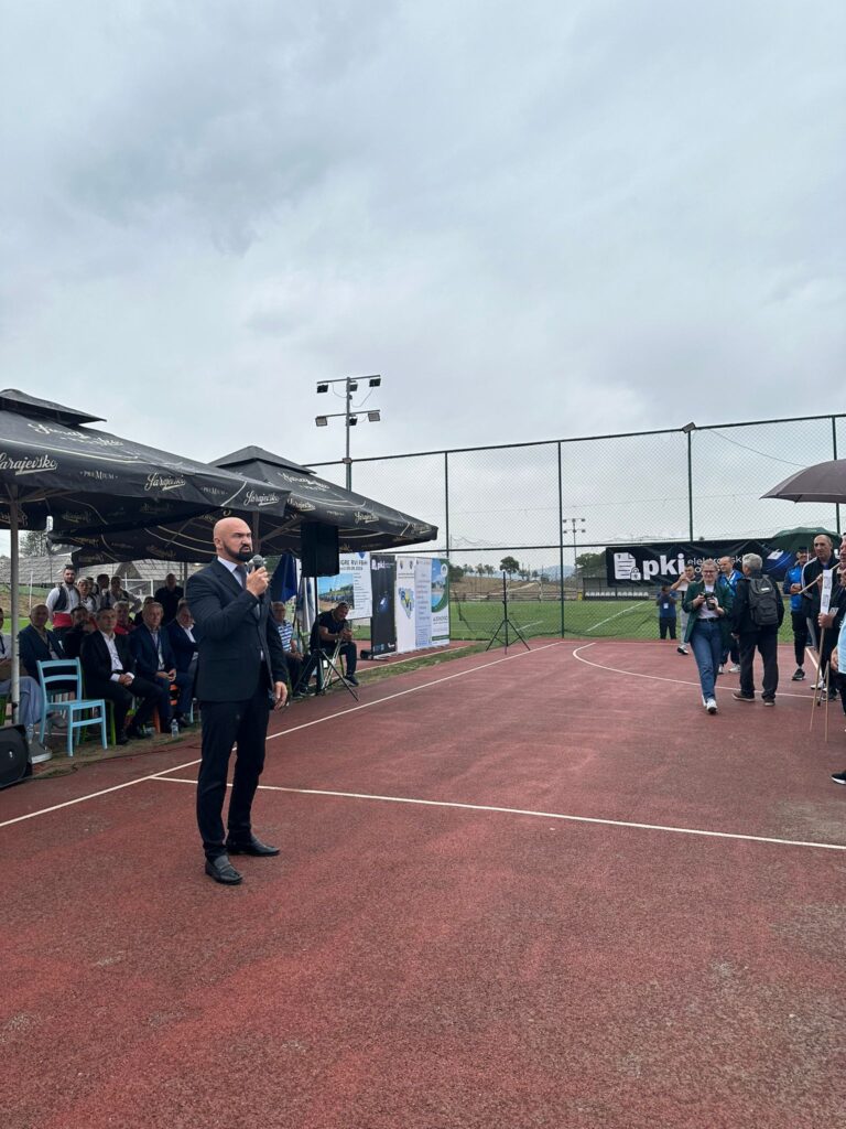 Ministar Isak prisustvovao otvaranju 19. Sportskih igaraRVI FBiH “Ajdinovići 2024”.