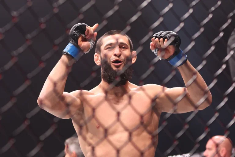 Čečenski UFC borac: Prvak nam je gej Afrikanac, vratimo pojas normalnim ljudima