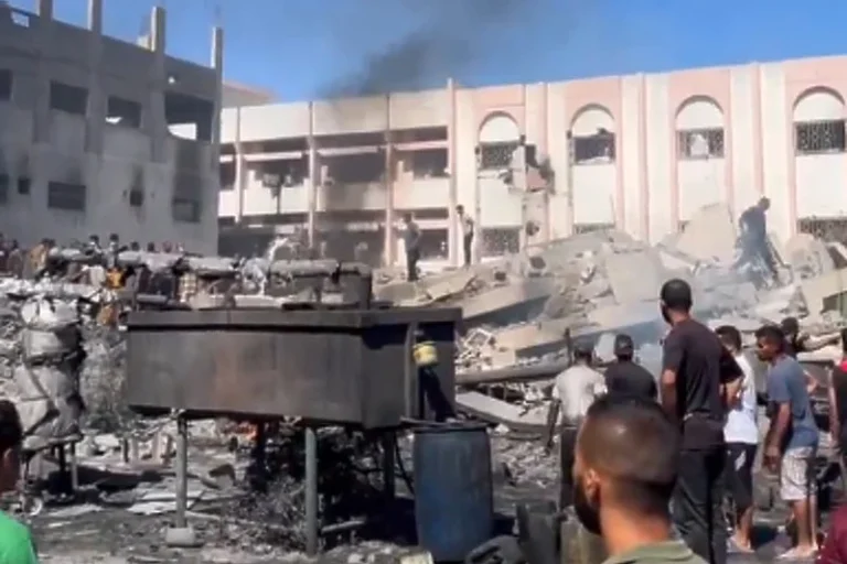 Izrael kaže da je pogodio lokacije koje Hamas koristi za pravljenje oružja