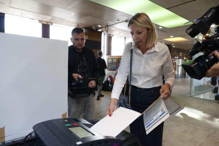 CIK BiH u Sarajevu organizirao simulaciju glasanja uz optičke skenere