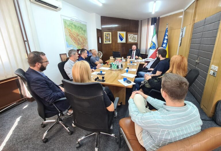 Ministarstvo za privredu dodijelilo poticaj za nastup 22 firme na sajmovima u Tešnju i Zenici