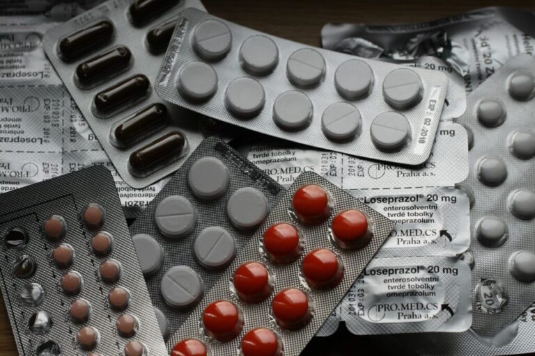 Farmaceuti: Ovo su lijekovi koji ne smiju da se piju sa kafom