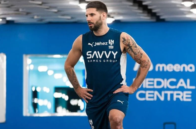 Mitrović odbio igrati za reprezentaciju Srbije, a s Al Hilalom normalno trenirao