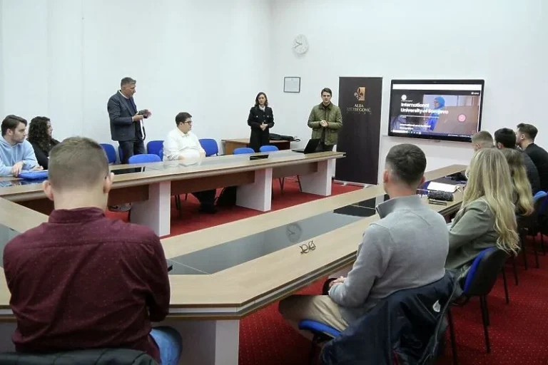 DIVNO | U Sarajevu počela “Ljetna škola diplomatije” s učesnicima iz BiH i Hrvatske