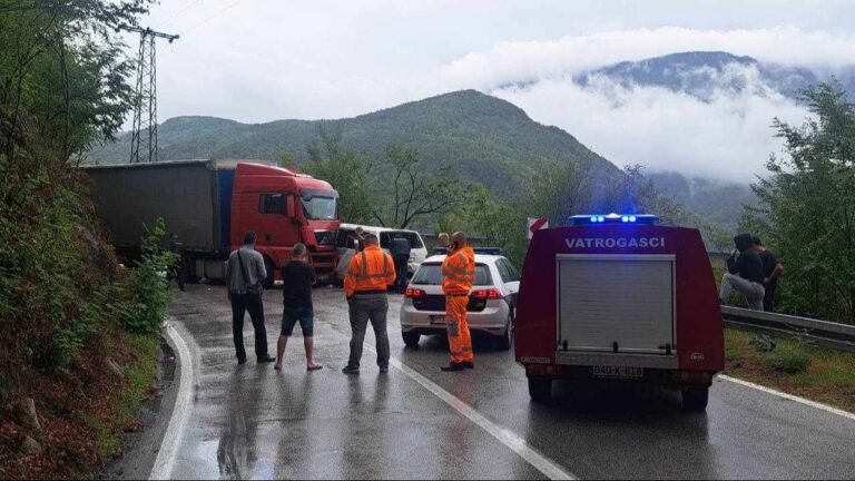 TEŠKO | Epilog nesreće na cesti Jablanica – Prozor: Šestero povrijeđenih, jedna osoba zadobila teške tjelesne povrede