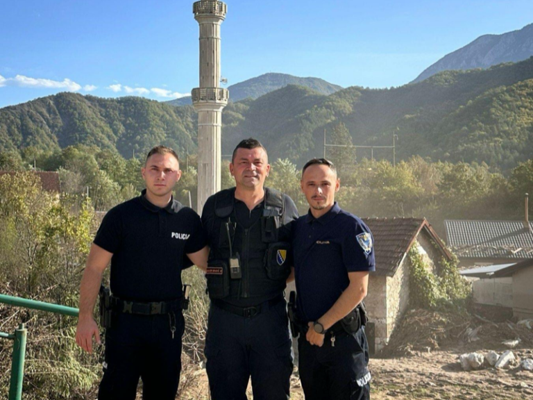 Hrabri čin mladih policajaca u Jablanici: Spasili šest osoba prve noći tragedije