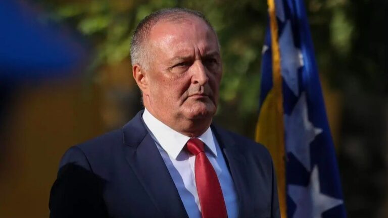 Helez tvrdi: Ruski kampovi u RS rasformirani nakon što smo ih otkrili