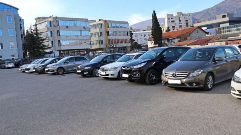 Broj prvi put registrovanih vozila porastao za 22,7 posto