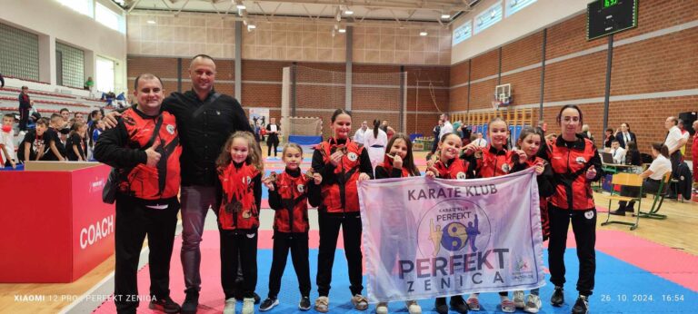 KK PERFEKT ZENICA osvojio 17 medalja u Sarajevu i Mostaru 