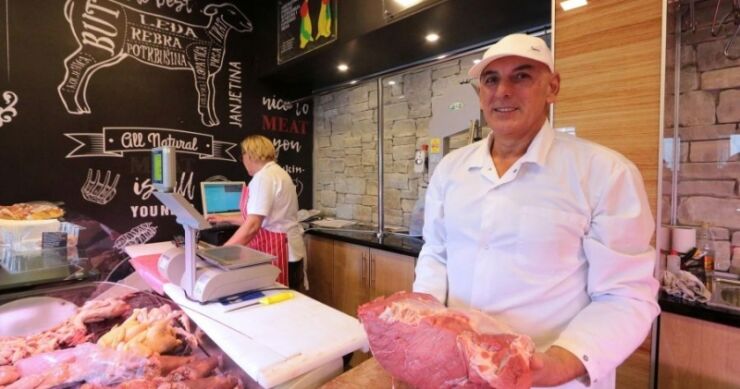 Domaće meso ne kupujemo, a uvozimo i kupujemo škart iz Evropske unije