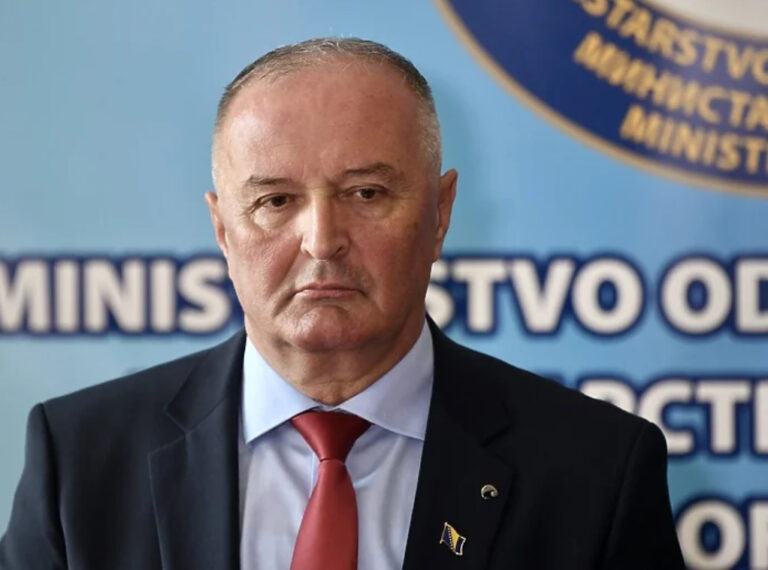 Helez poslao pismo ministrici odbrane Austrije zbog incidenta kojeg je napravio kadet OS BiH