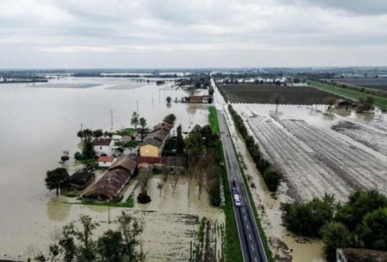 Snažna oluja u Italiji, poginuo 20-godišnji mladić: Poznati grad pogođen lavinom vode