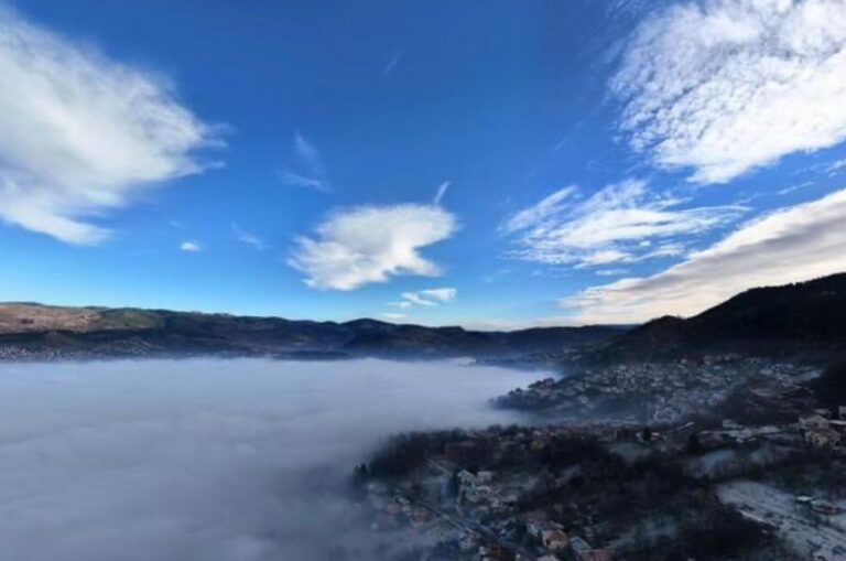 U BiH sutra sunčano vrijeme uz umjerenu oblačnost, temperature između 18 i 24 stepena