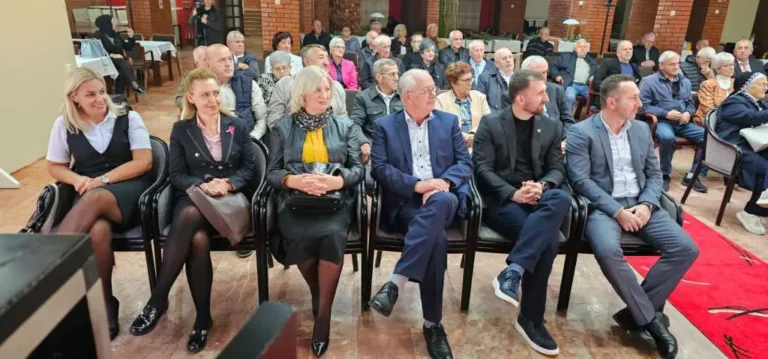 Ministar Delić najavio: Penzioneri bi uskoro mogli dobiti jednokratnu pomoć, ali i zastupnika u Vladi FBiH